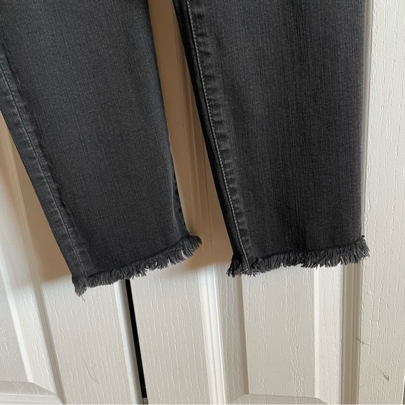 Madewell Maternity Skinny Jeans Women’s 29 Black Stonewashed Raw Hem Stretch EUC - Picture 8 of 16